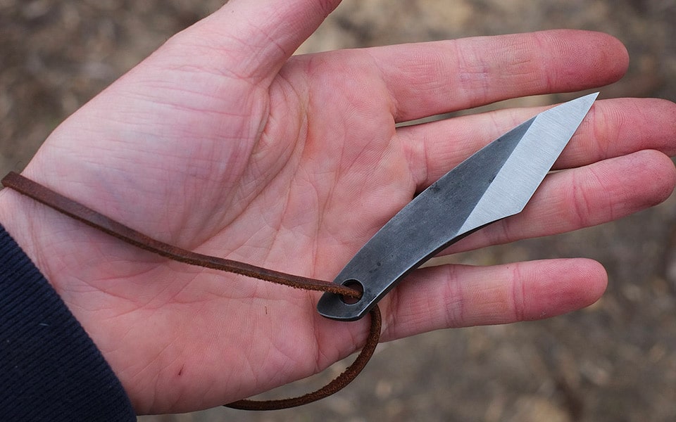 Japansk Kiridashi-kniv lavet af en gammel fil