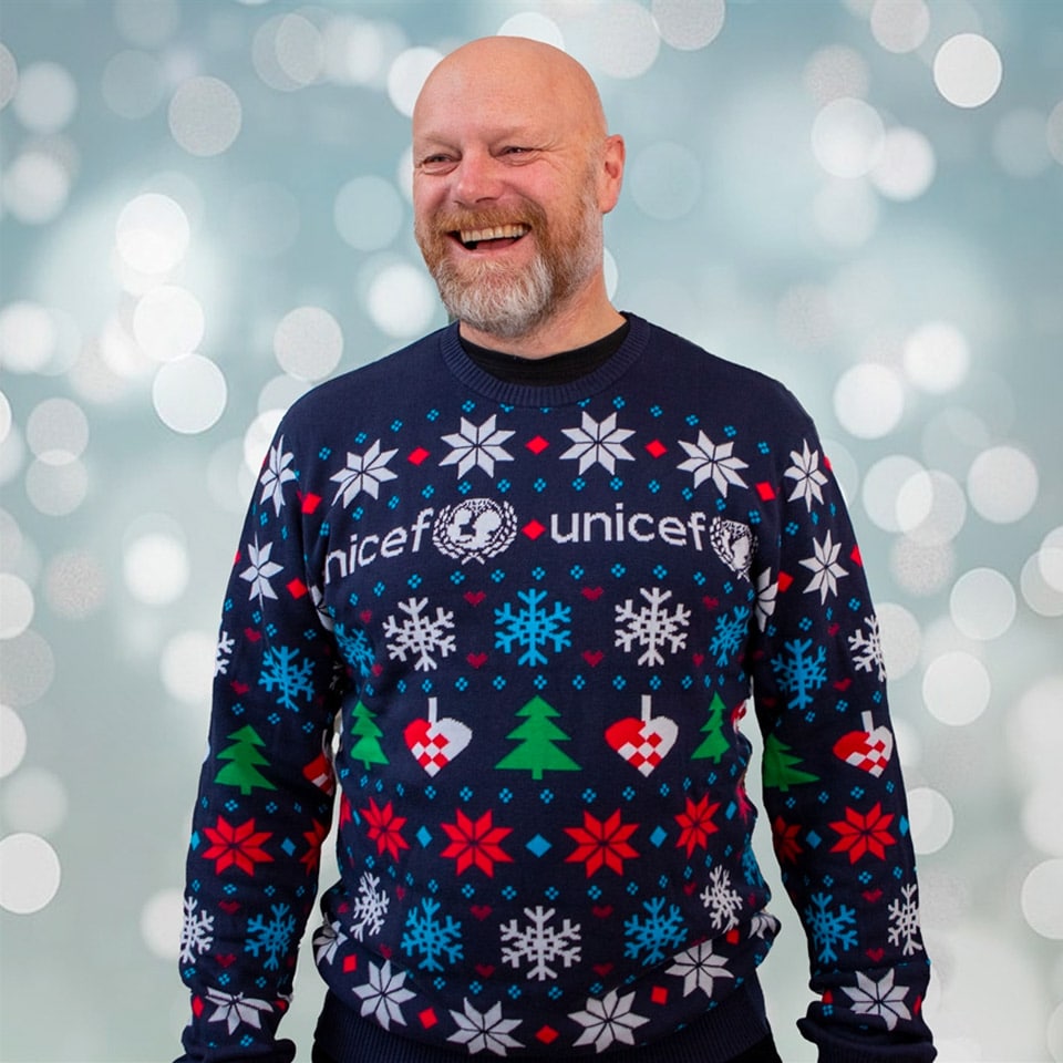 UNICEFs ikoniske julesweater gør Julen sjovere