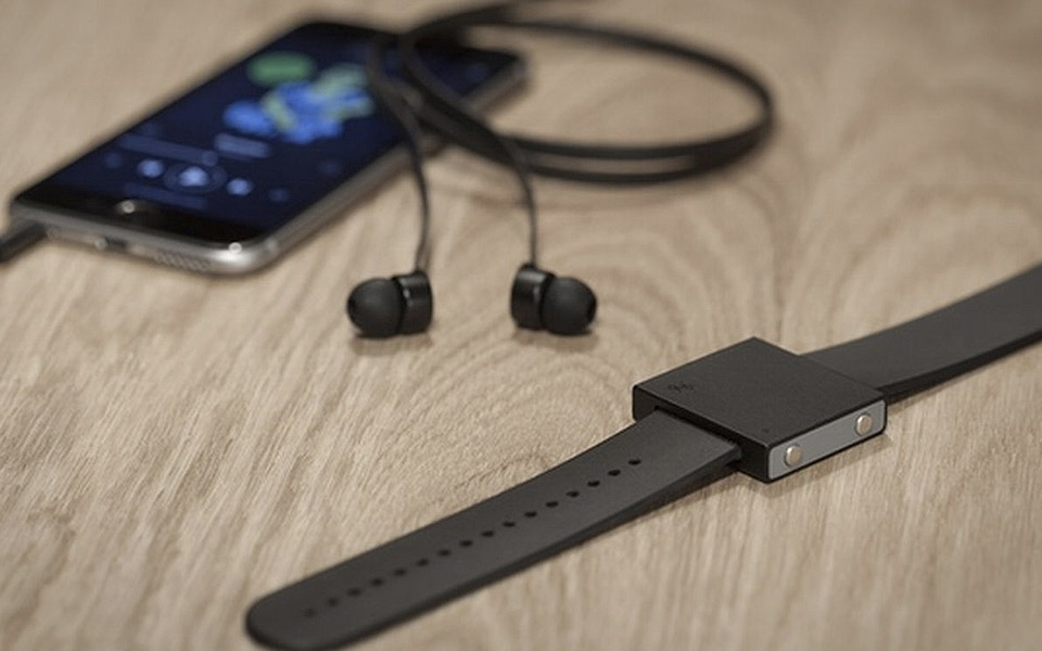 The Basslet