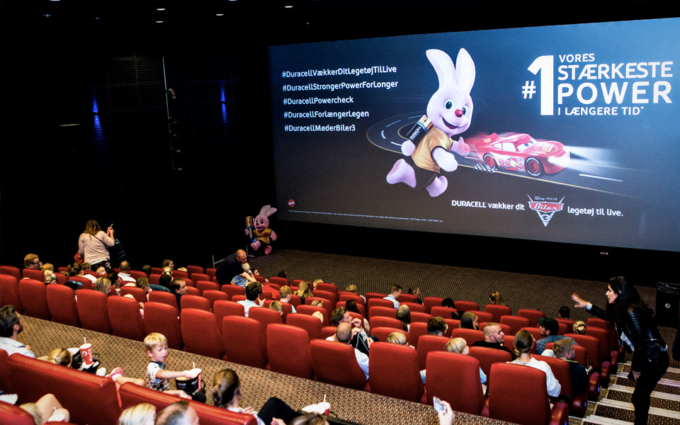 Duracell-kaninen og Mini-Mandesager ser Biler 3 i biografen