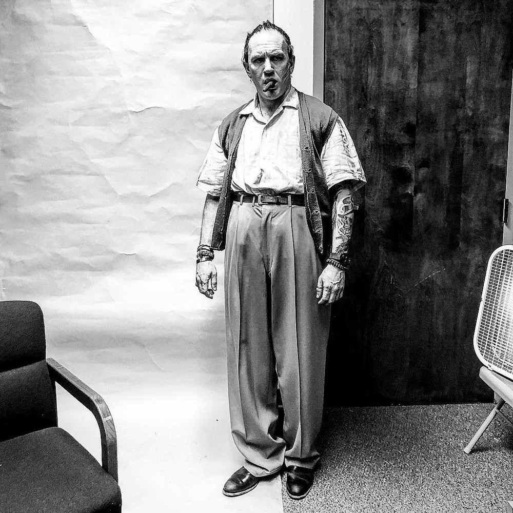 Tom Hardy afslører første billede af den endelige Al Capone transformation