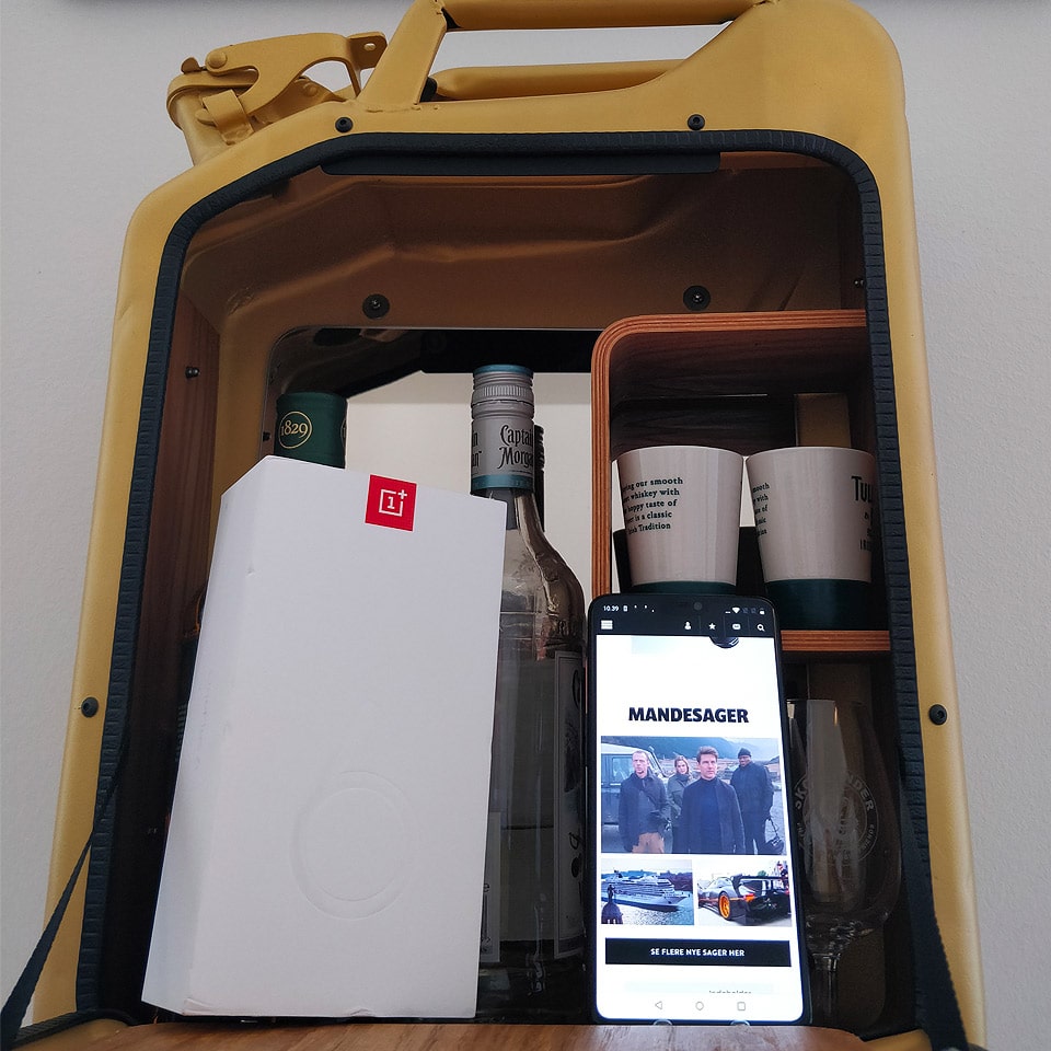 Den spritnye OnePlus 6 er nu helt officiel - og du kan bestille den med det samme