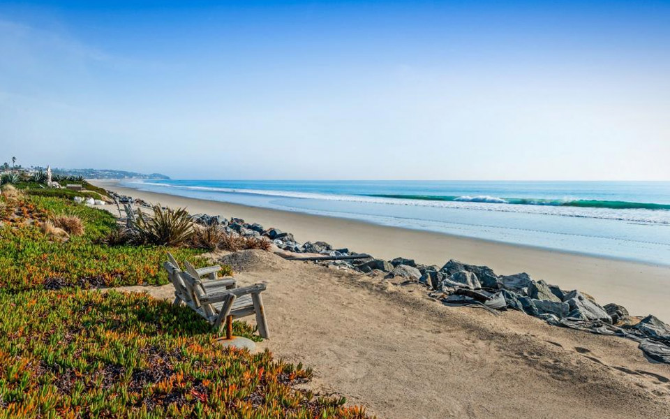 Frank Sinatras luksuriøse strandvilla i Malibu er til salg
