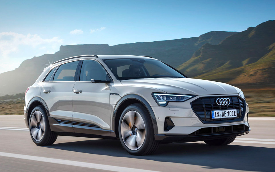 Audi e-tron er nu helt officielt afsløret