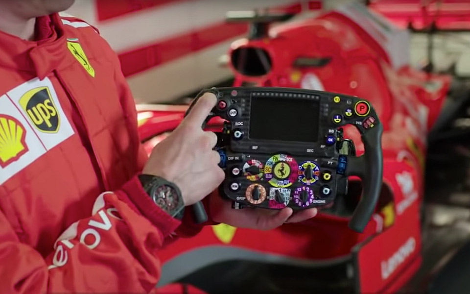 Kimi Raikkonen giver en rundtur på Ferraris vilde F1-rat