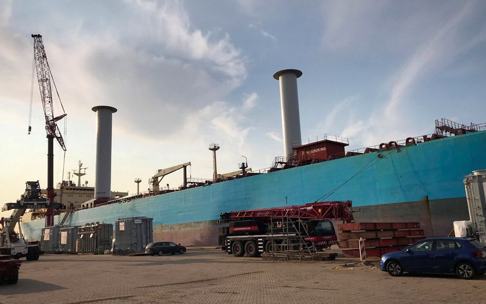 Maersk er klar med første skib forsynet med mekaniske sejl