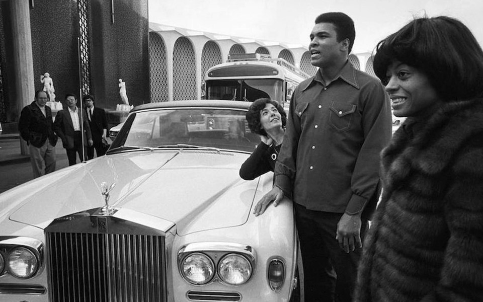 Nu kan du eje Muhammad Alis Rolls-Royce