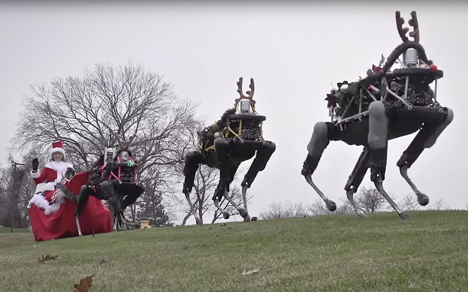 Boston Dynamics er klar med årets mærkeligste Julehilsen