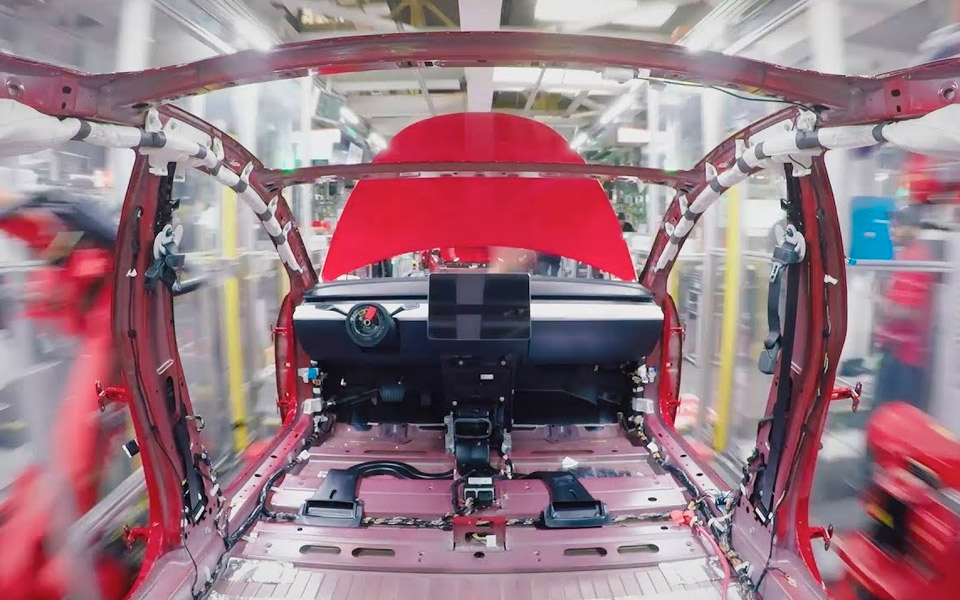 Sådan bygger Tesla en Model 3