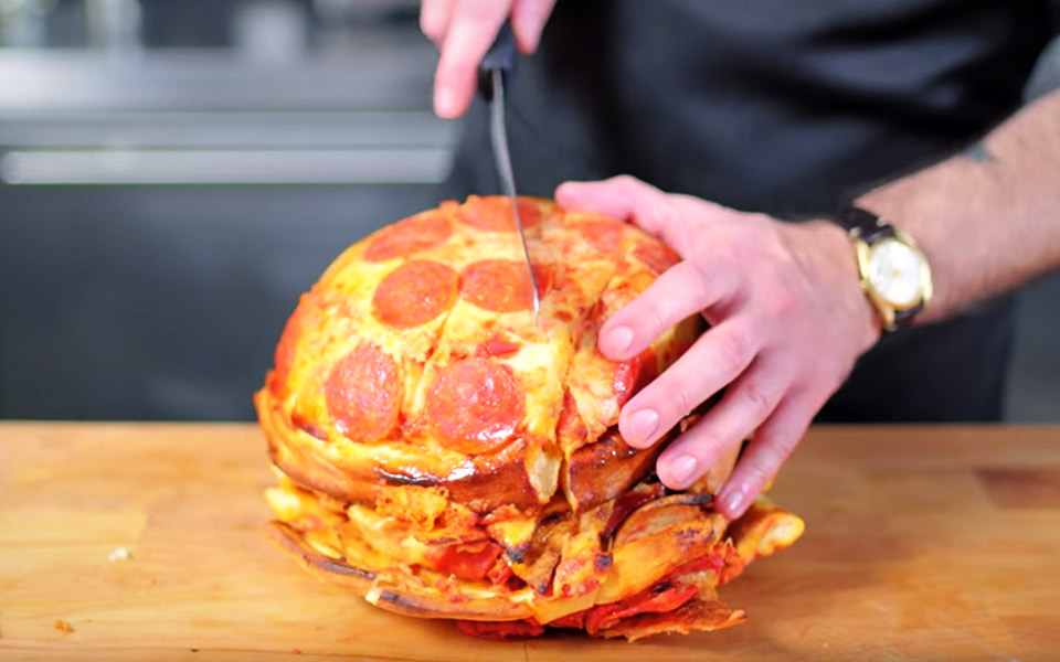 Sådan laver du en lækker pizza-kugle