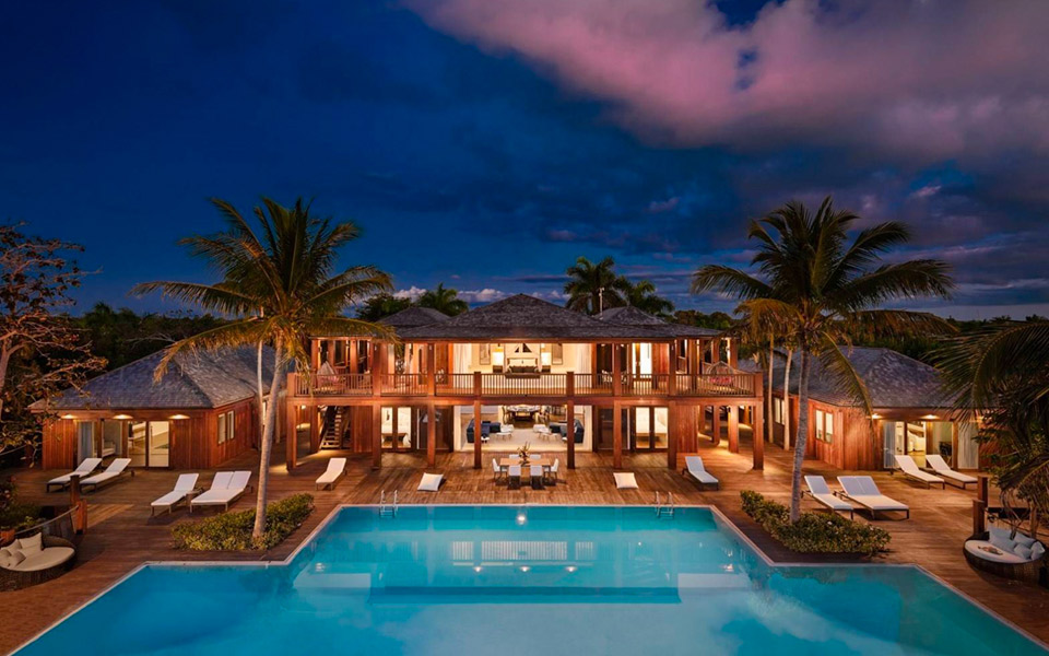 Bruce Willis sælger sit luksushus i Caribien