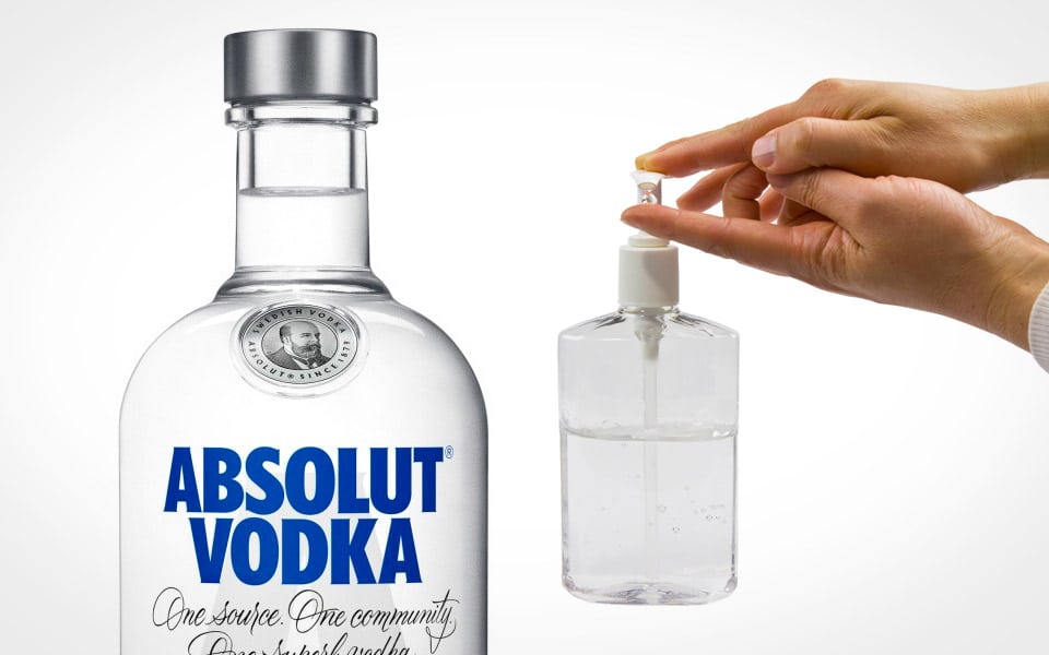 Absolut Vodka vil levere sprit til at lave håndsprit
