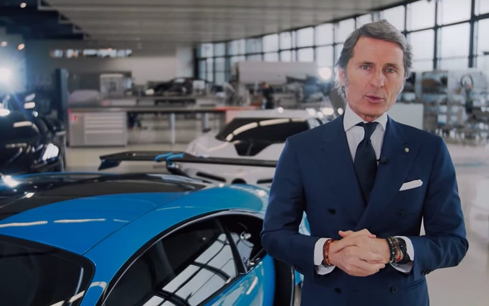Bugattis præsident Stephan Winkelmann præsenterer Bugatti Chiron Pur Sport