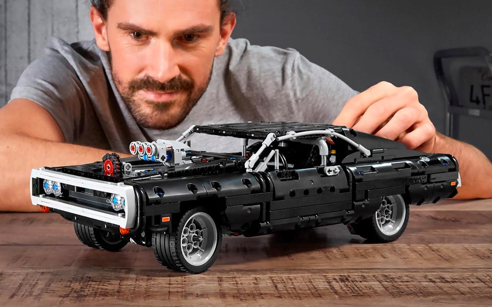LEGO Technic Doms Dodge Charger