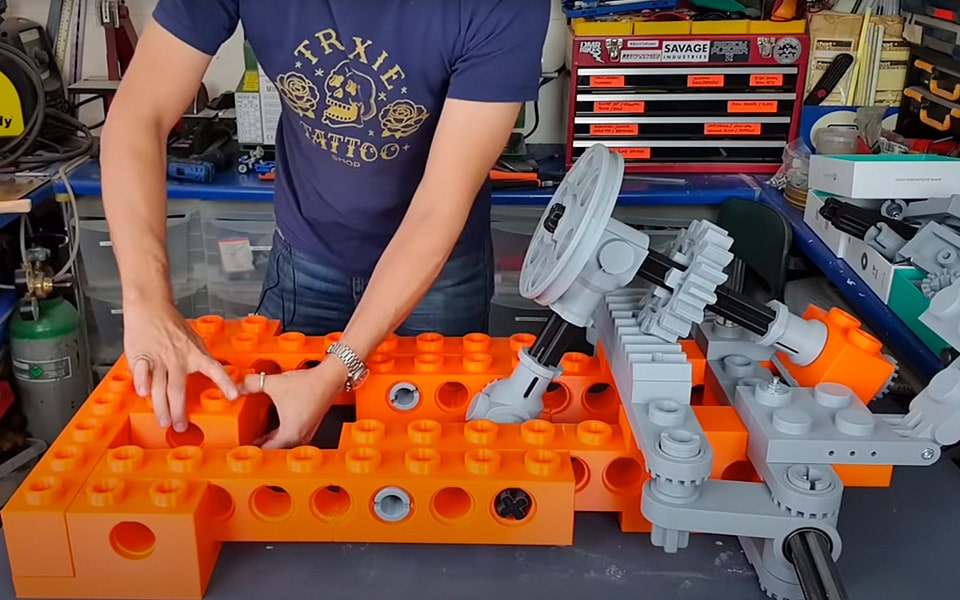 Sådan bygger du en LEGO-gokart i naturlig størrelse
