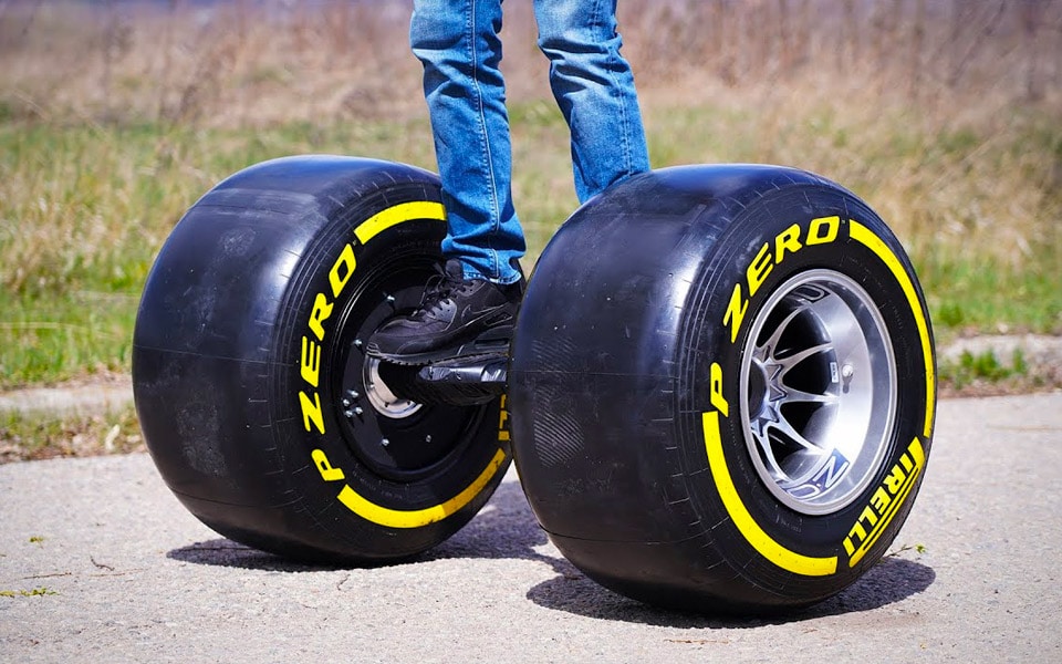 Selvfølgelig skal der F1-dæk på et hoverboard