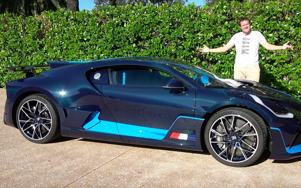 Doug DeMuro sparker dæk på den nye Bugatti Divo