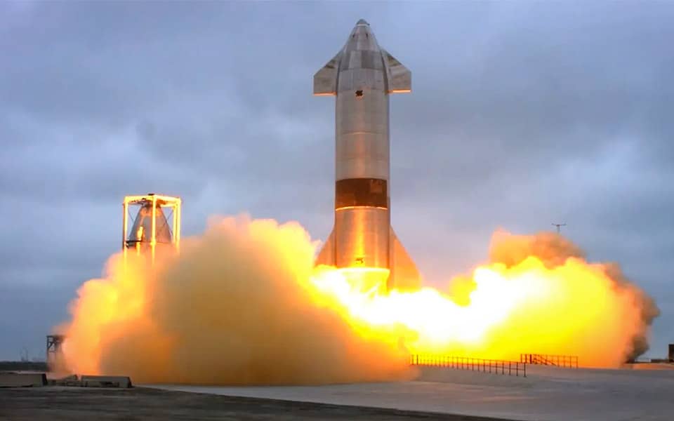 SpaceX lander Starship for første gang