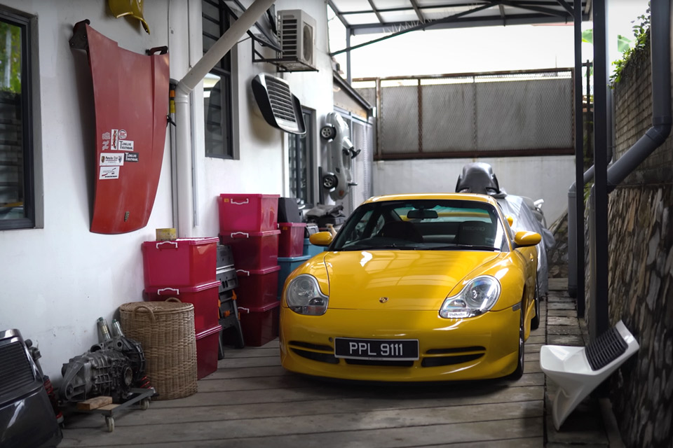Kom indenfor i drømme-garagen for Porsche-fans