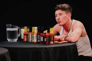 Barry Keoghan tager chili-testen