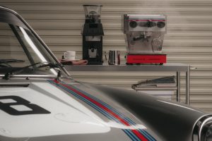 Porsche og La Marzocco har lavet en lækker kaffemaskine