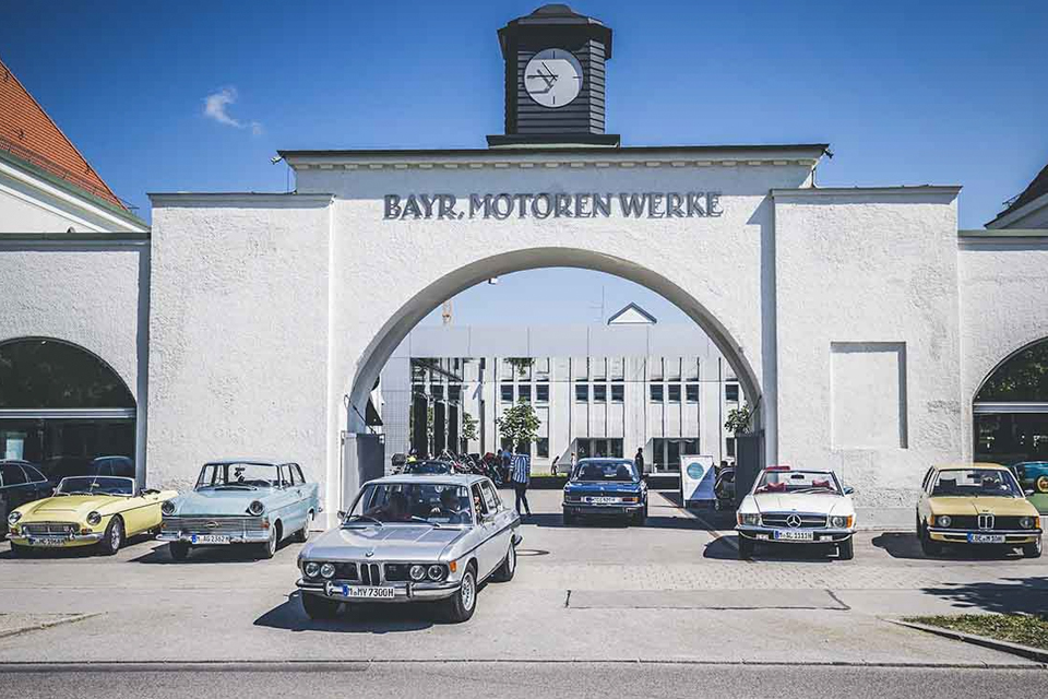 Eksklusiv tur bag facaden til BMW Classic, Welt og BMW Museum i München