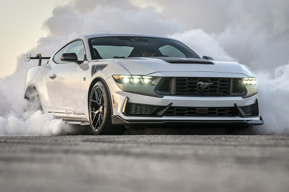 Hennessey giver Ford Mustang Dark Horse superkræfter