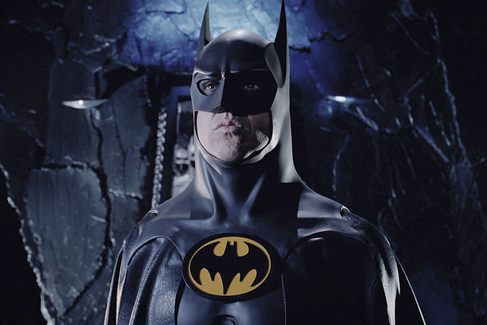Nu kan du købe Michael Keatons Batsuit fra Batman Returns