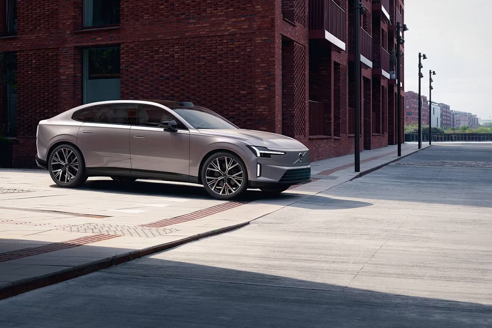 Volvo ES90