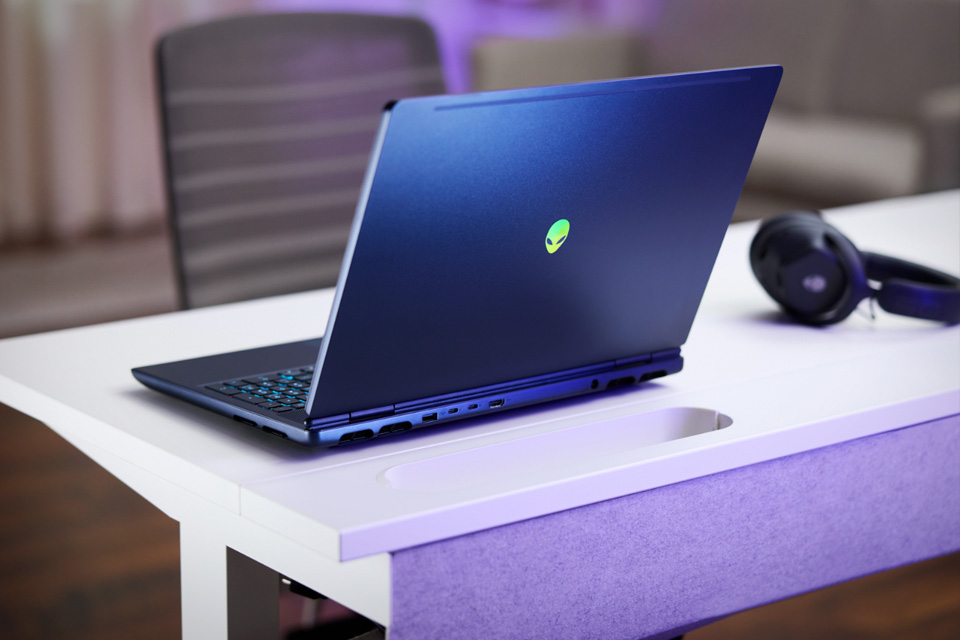 Alienware Aurora 16