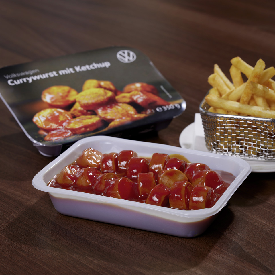 Volkswagens currywurst er klar som færdigret