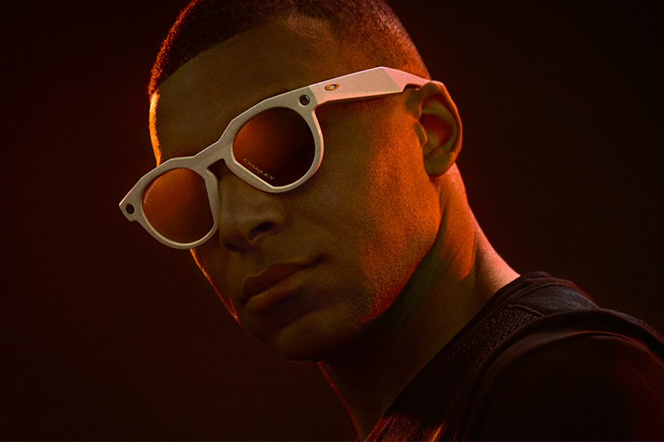 Oakley og Meta lancerer smarte briller