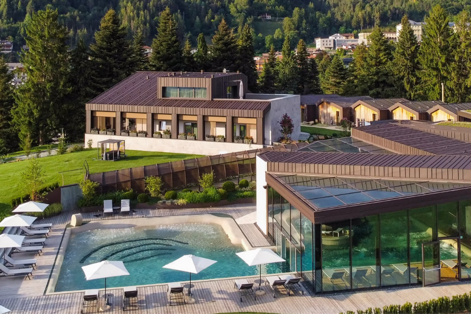 Collina Luxury Resort