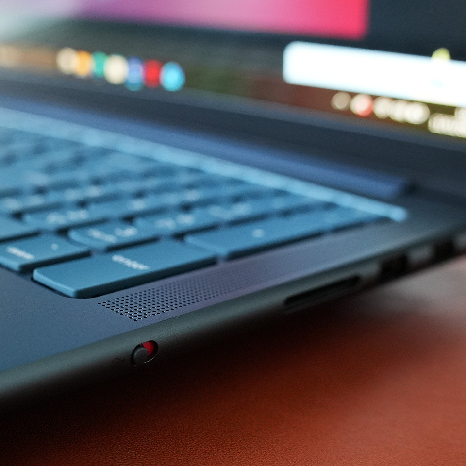 Lenovo Yoga Pro 9i Aura Edition