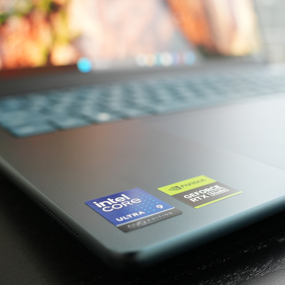Lenovo Yoga Pro 9i Aura Edition