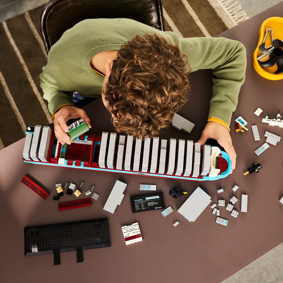 LEGO Mærsk-containerskib med dual-fuel-motor