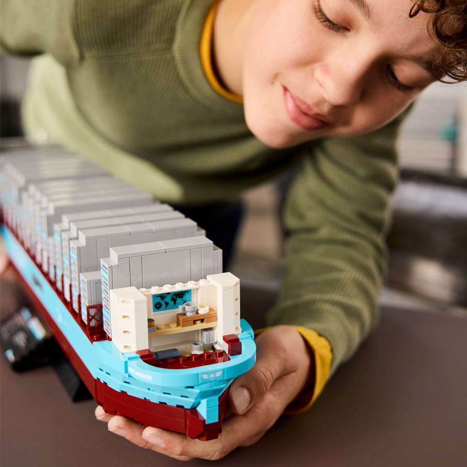 LEGO Mærsk-containerskib med dual-fuel-motor